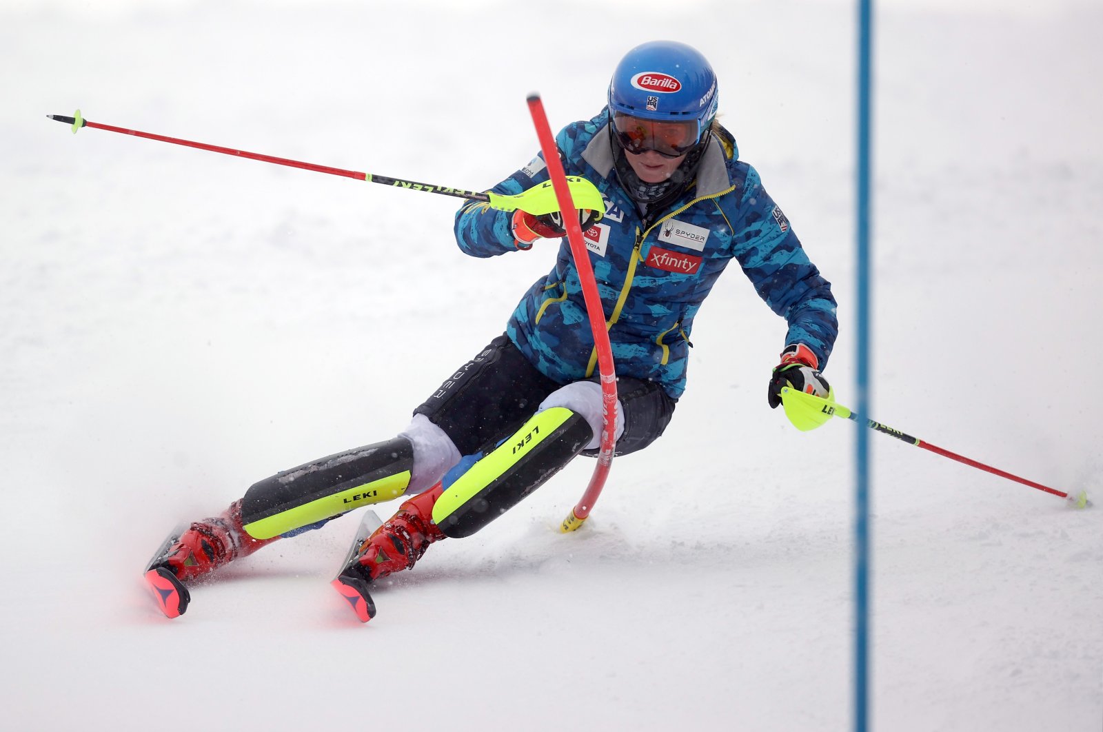 Mikaela Shiffrin skis during a training session, in Colorado, United States, Nov. 11, 2021. (AFP PHOTO) 