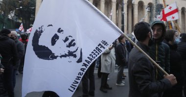 Participants of the &quot;United National Movement&quot; rally against the arrest of the former Georgian president Mikheil Saakashvili in Tbilisi, Georgia, Nov. 19, 2021. (EPA Photo)