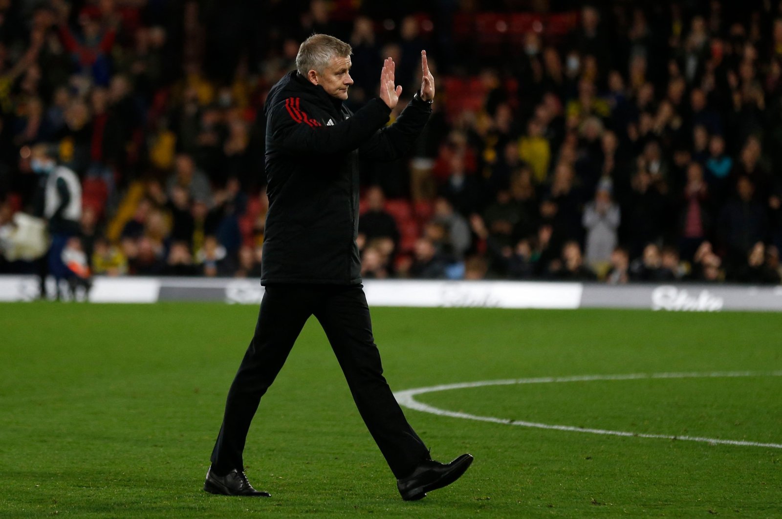 Ole Gunnar Solskjaer reacts at the final whistle during the match between Manchester United and Watford, in Watford, England, Nov. 20, 2021. (AFP PHOTO) 