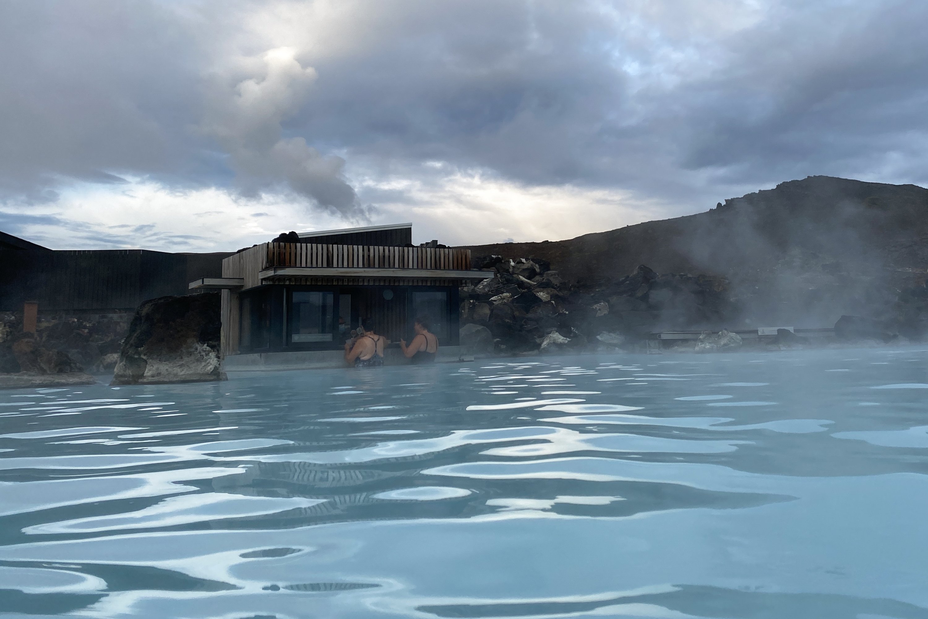 Warm natural mineral water emits steam in the Mývatn Nature Baths. (dpa Photo)