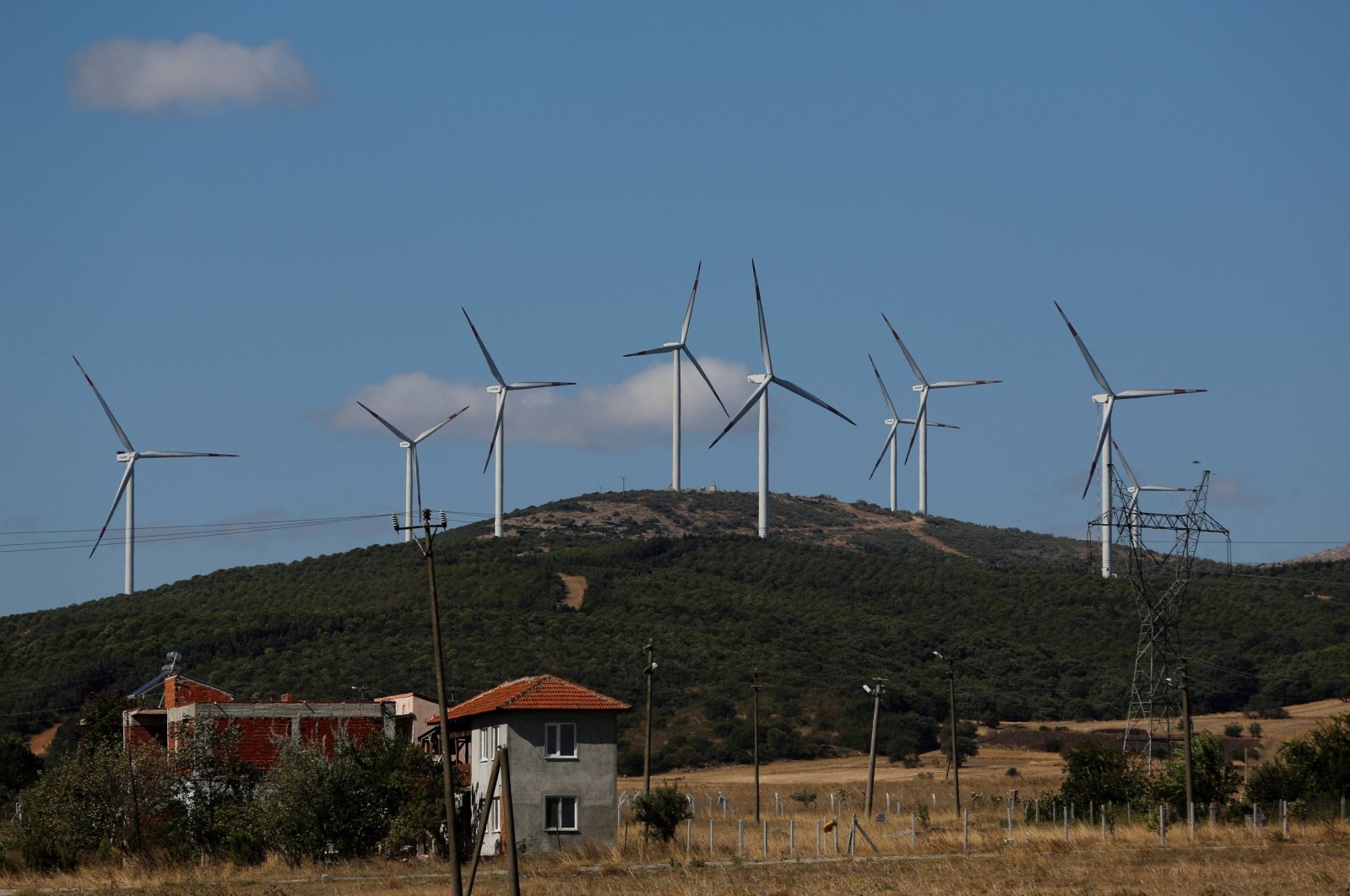 ‘Turki telah mencapai target energi terbarukan untuk 2023’