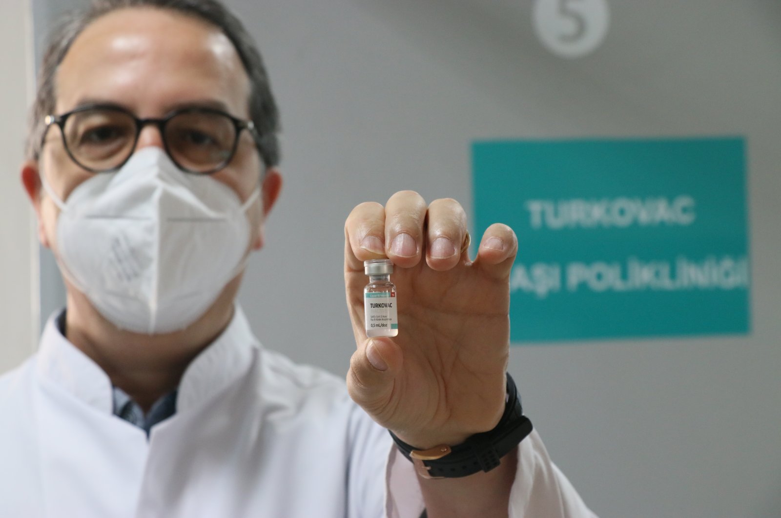 Vaksin COVID-19 Turki Turkovac mendekati penyelesaian Fase 3