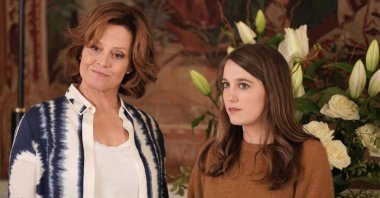 A still shot from "Call My Agent!".