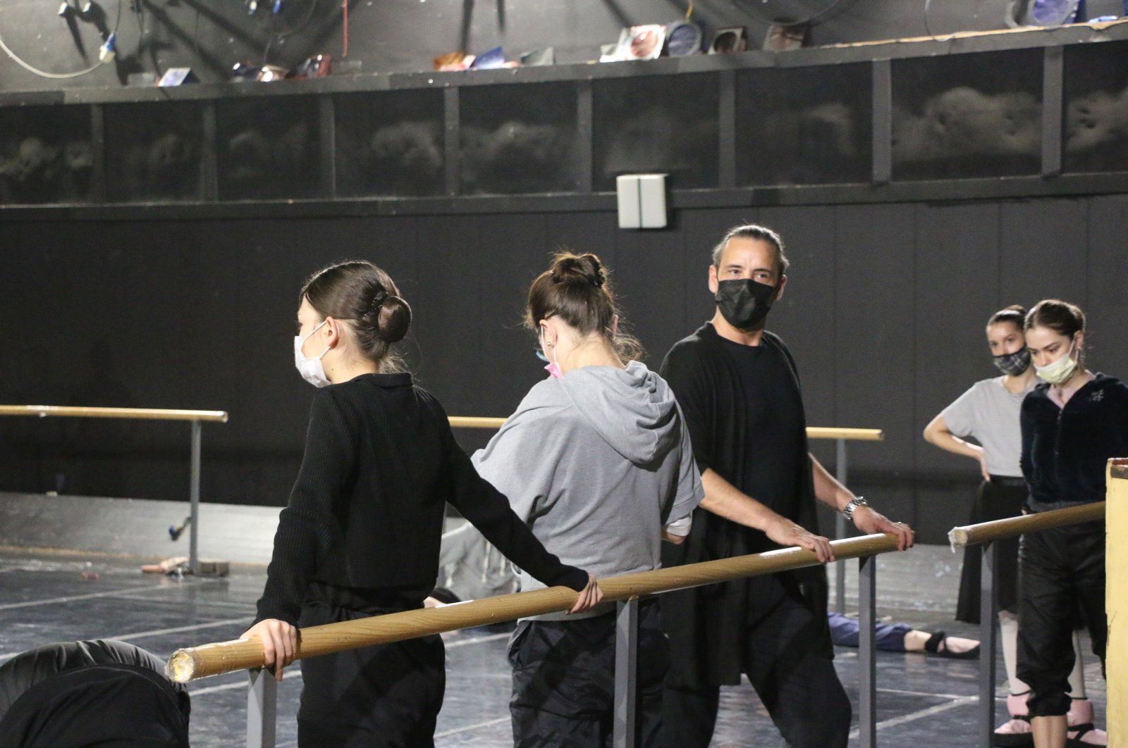 Balet Turki memberikan pelatihan kepada seniman negara Makedonia Utara