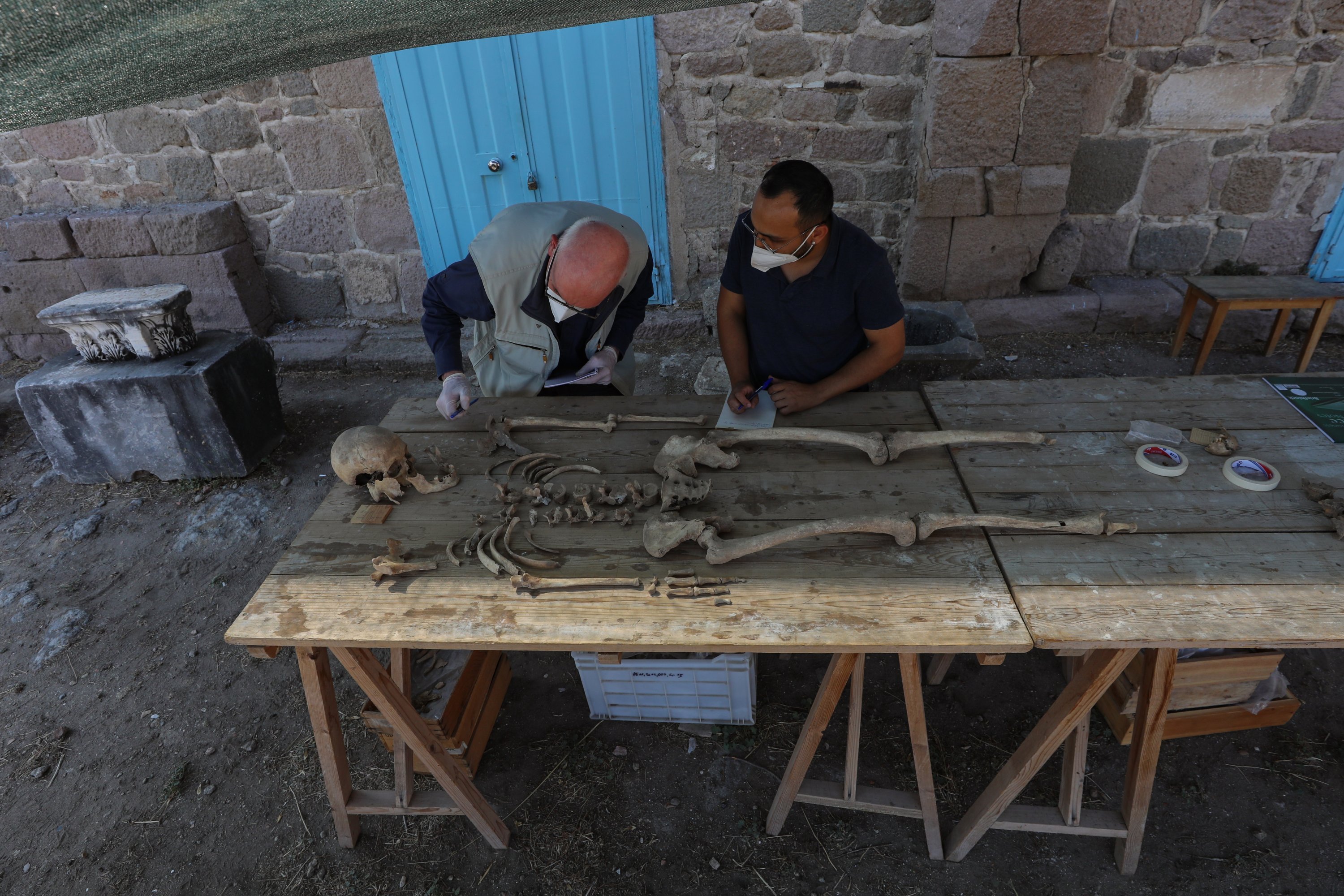 Turkish and German scientists working on skeletons unearthed in Pergamon also find locals suffered from tooth, sinus diseases. (AA Photo)