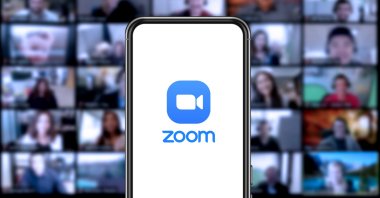 If you want to keep meeting participants engaged in an online meeting, you have to involve them in the process. (Shutterstock Photo)