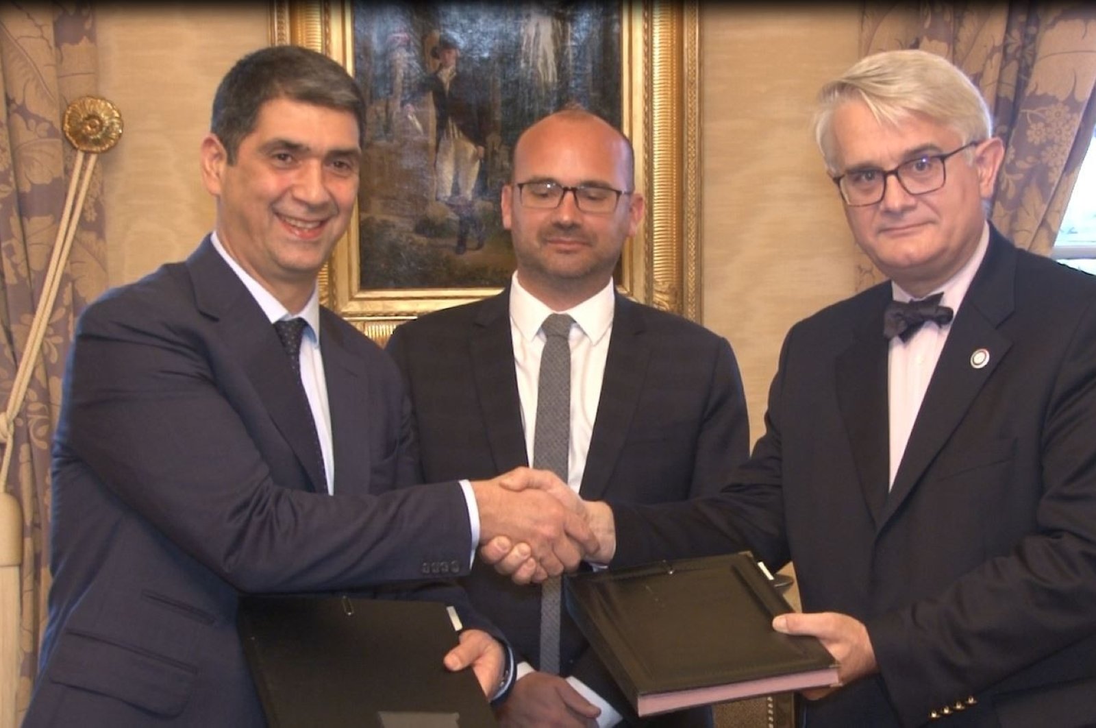 Bank Turki, Prancis menandatangani kesepakatan eurobond 2 juta untuk proyek-proyek hijau