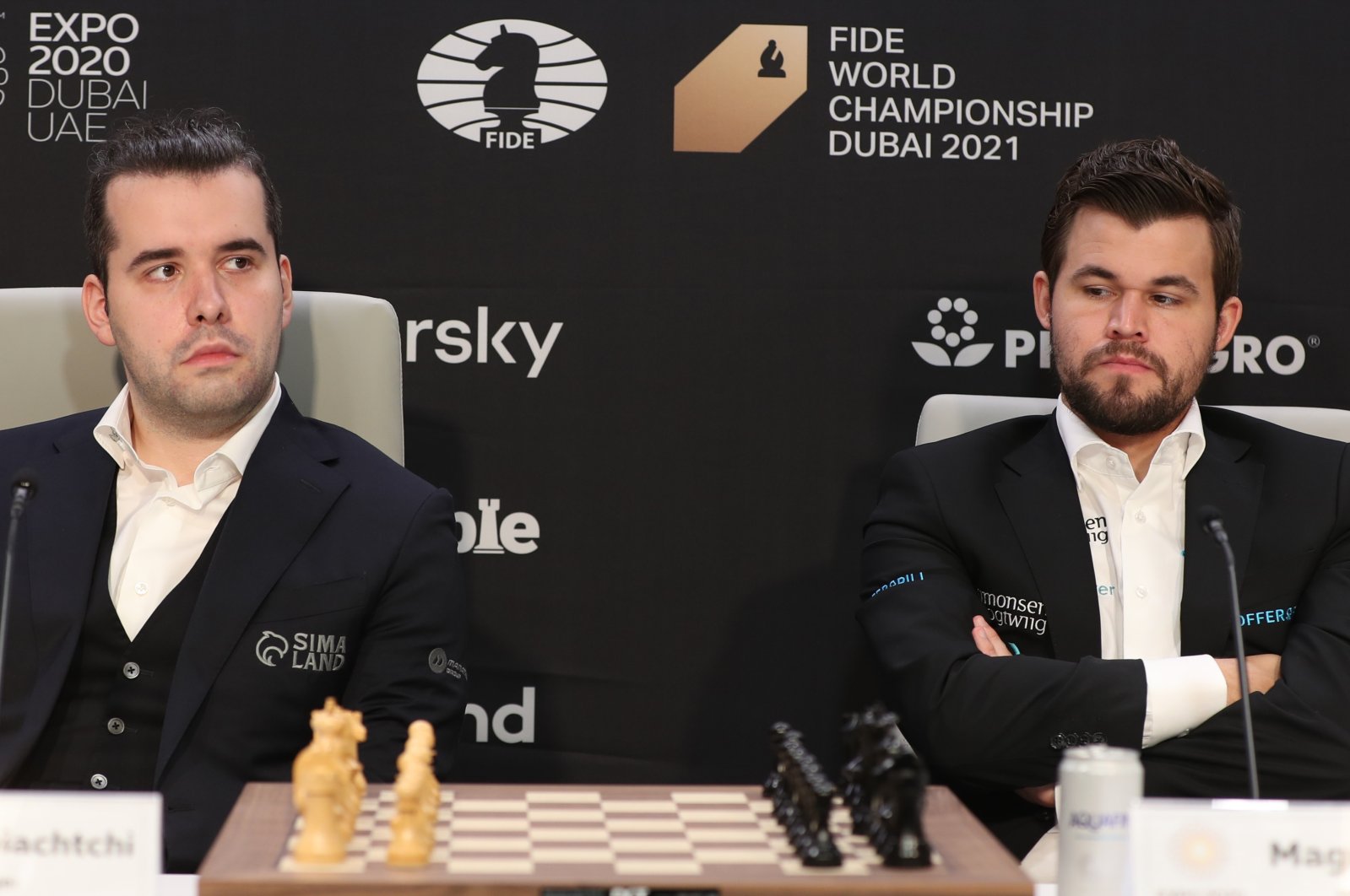 Carlsen, Nepomniachtchi memperbarui persaingan di Kejuaraan Dunia catur