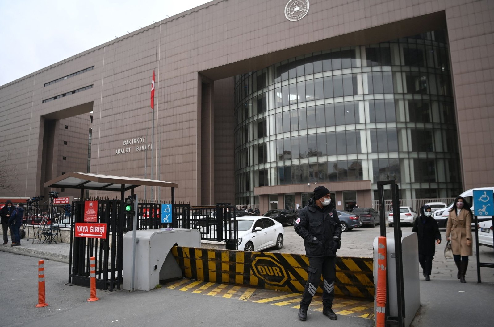 Pendiri DEVA, pakar keamanan Metin Gürcan ditahan karena spionase