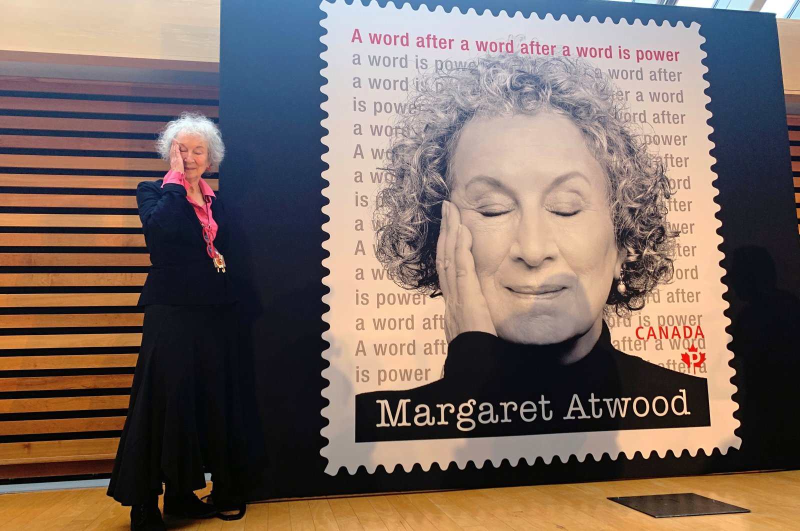 Kanada menghormati penulis ‘Handmaid’s Tale’ Margaret Atwood di cap