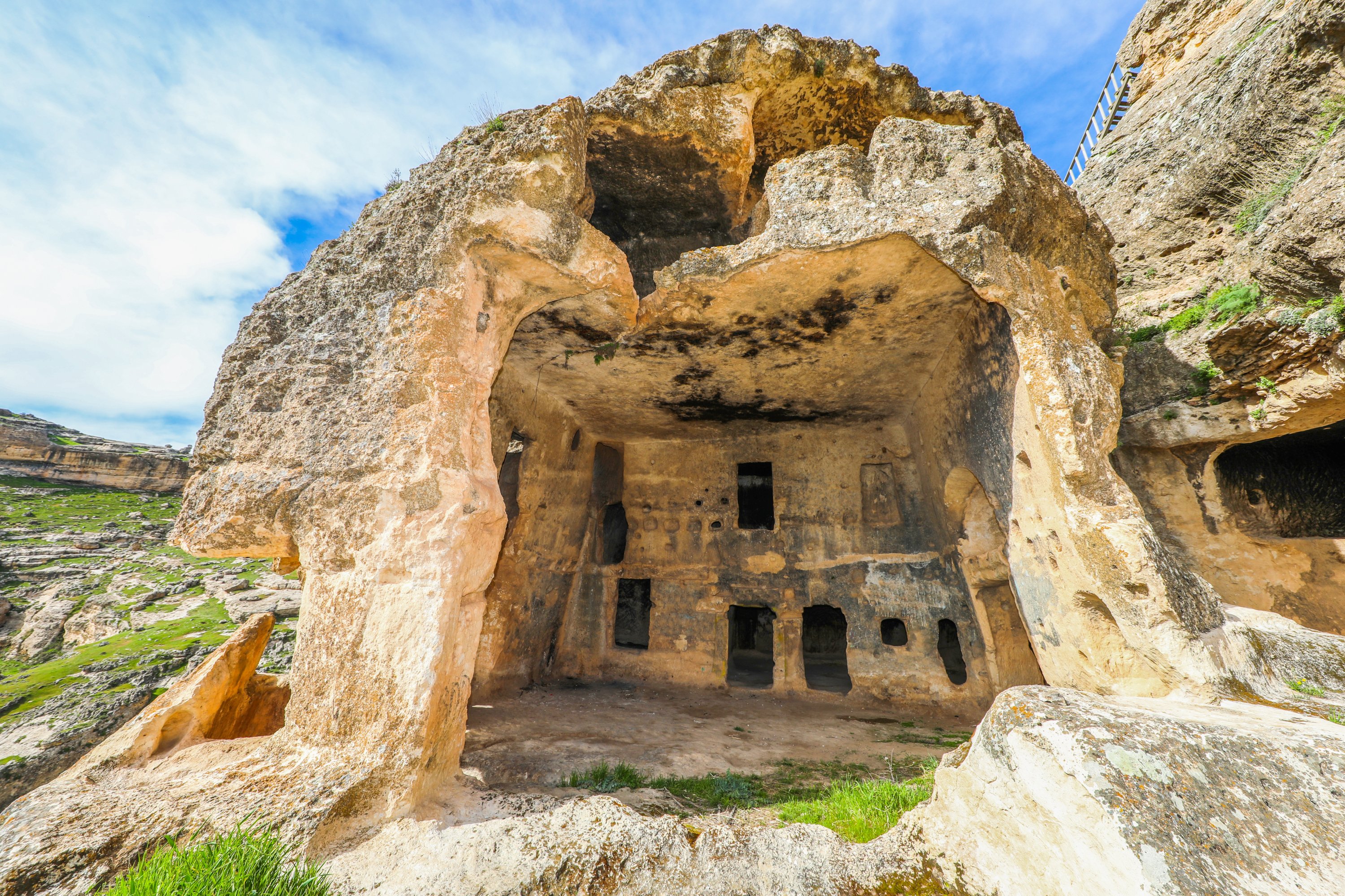 A close-up of the Hasuni Caves in Silvan, Diyarbakır, southeastern Turkey, Nov. 27, 2021. (AA)