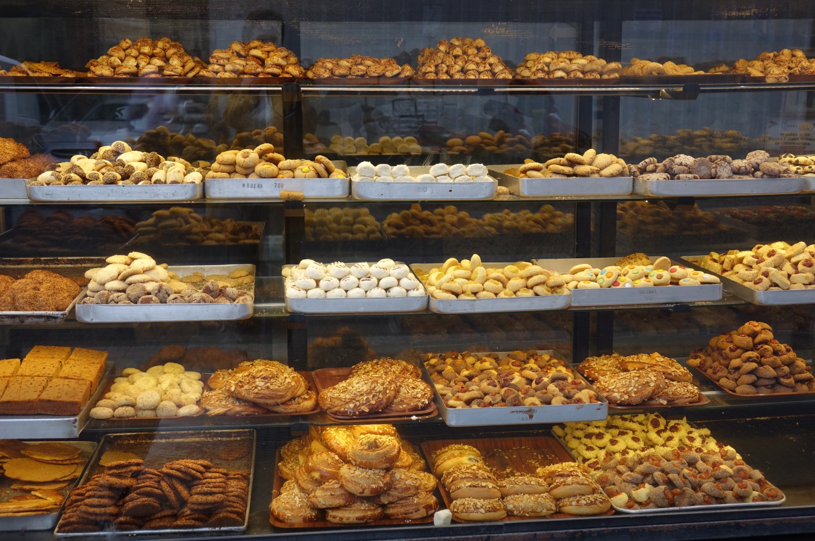 Turkish cookie shop. (Shutterstock Photo) 