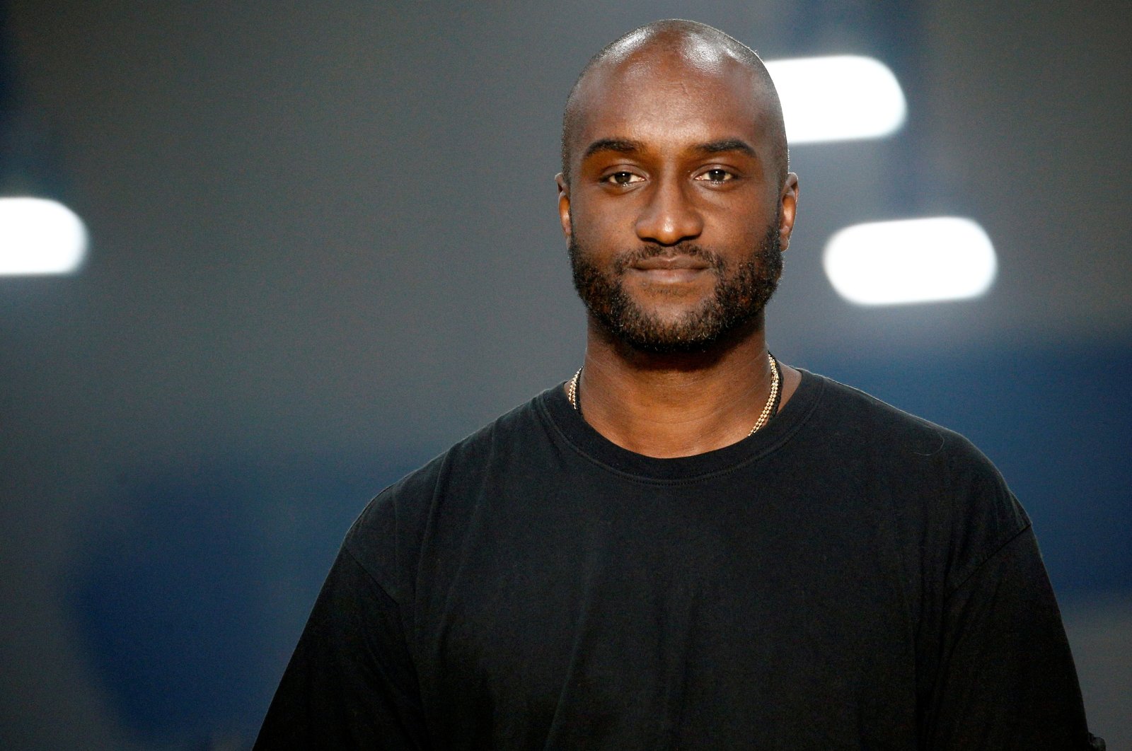 Designer Virgil Abloh appears at the end of his Fall/Winter 2019-2020 women&#039;s ready-to-wear collection for his label Off-White during Women&#039;s Fashion Week in Paris, France, Feb. 28, 2019. (Reuters Photo)
