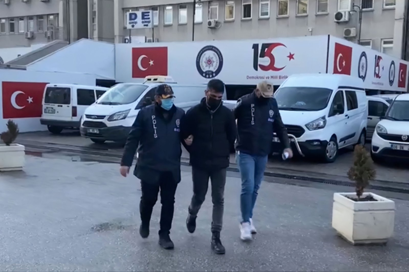 Turki mengeluarkan surat perintah penangkapan untuk 134 tersangka teror FETO