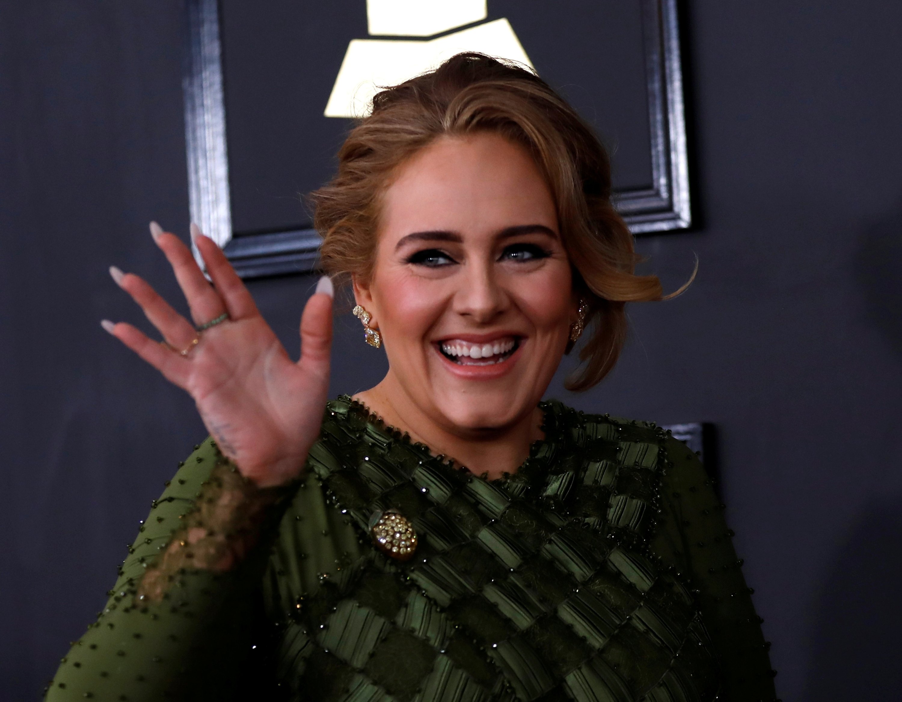 Singer Adele arrives at the 59th Annual Grammy Awards in Los Angeles, California, U.S., Feb. 12, 2017. (REUTERS)