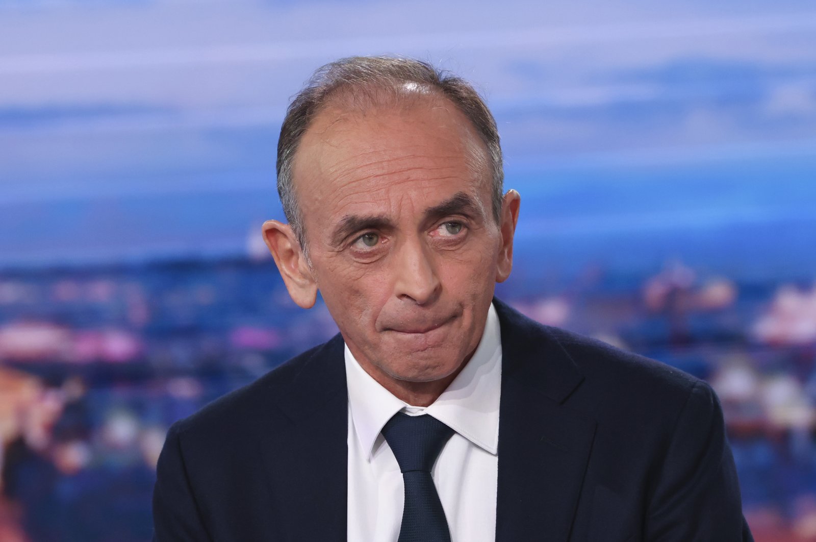 French far-right presidential candidate Eric Zemmour poses prior to a TV interviews at French TV station TF1 in Boulogne-Billancourt, outside Paris, Nov. 30, 2021. (AP Photo)
