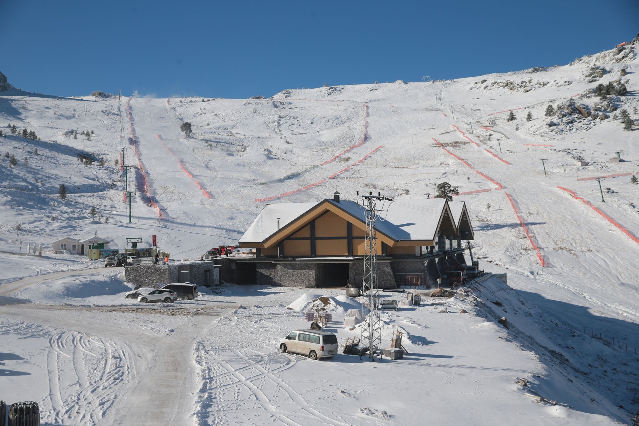 The Kartalkaya Ski Center prepares to welcome visitors, in Bolu, Turkey, Dec. 2, 2021. (AA Photo)