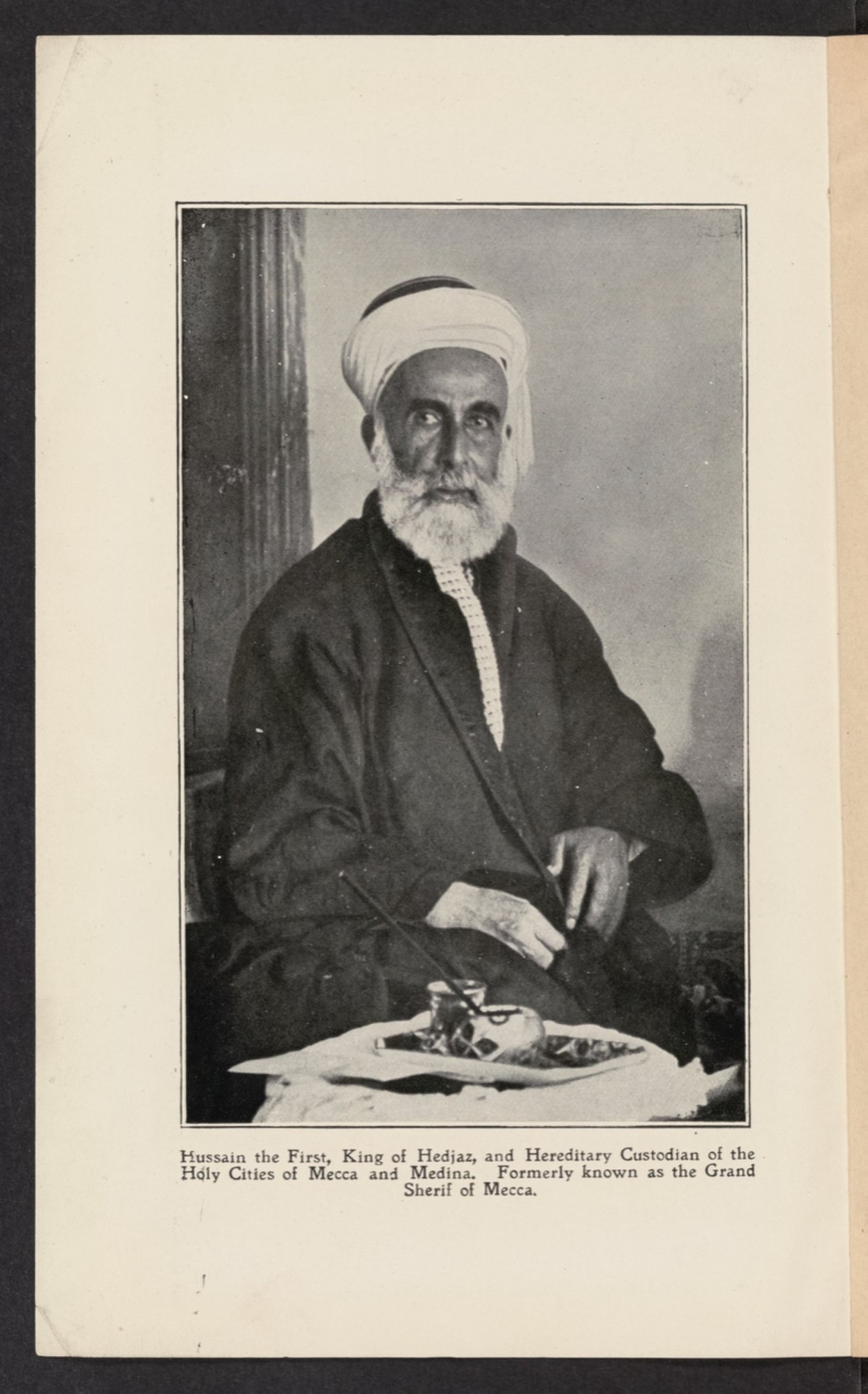 Hussein bin Ali Al-Hashimi in 1916. (Wikimedia)
