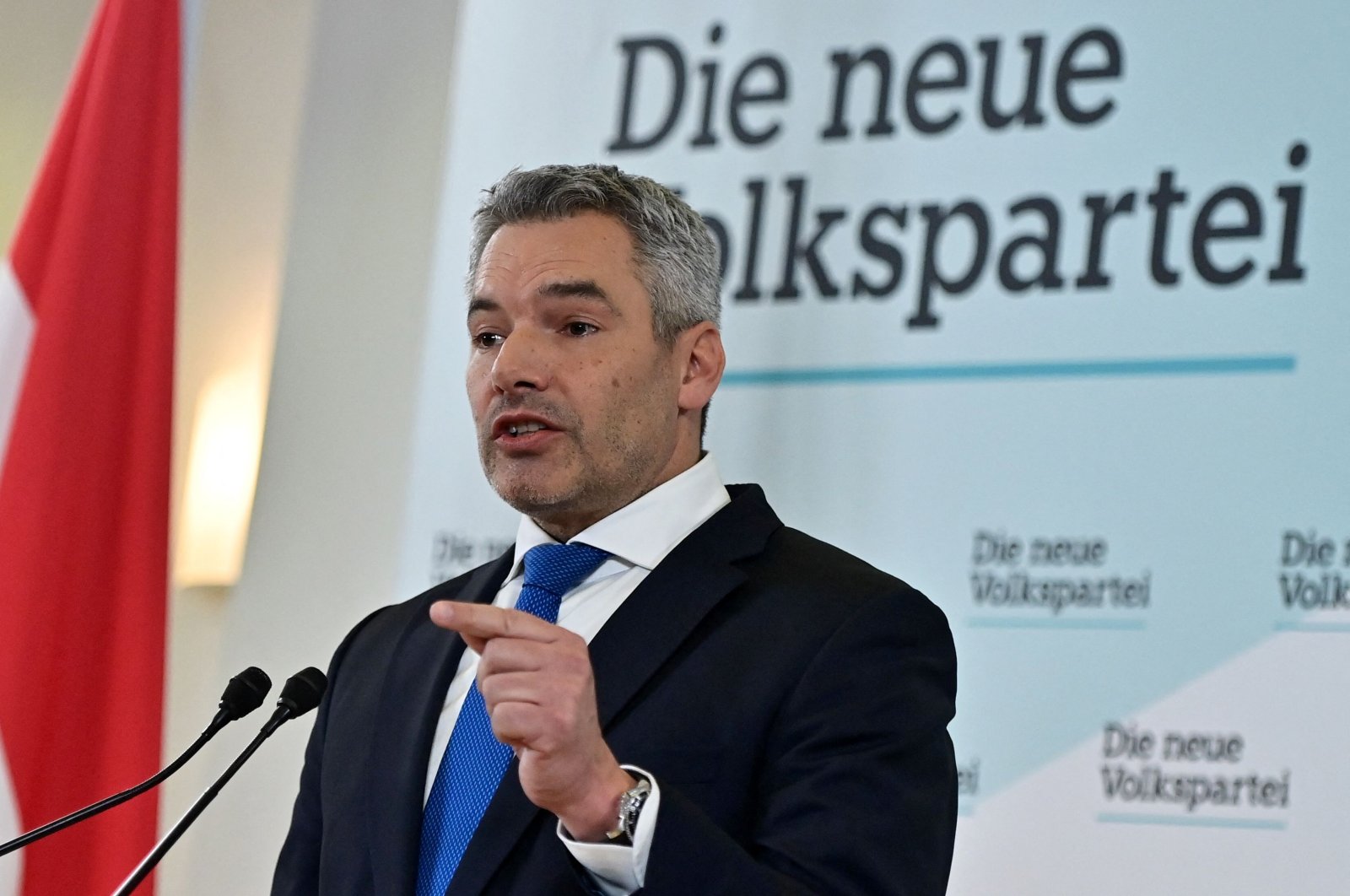 Austria&#039;s Interior Minister and OVP General-Secretary Karl Nehammer addresses a press conference to announce that he has been named as Austria&#039;s new chancellor during a meeting of Austria&#039;s conservative People&#039;s Party OVP in Vienna on Dec. 3, 2021. (AFP Photo)