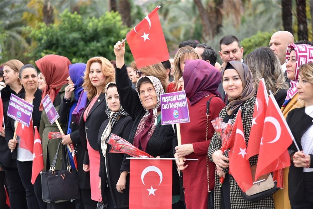 People attend a Women&#039;s Rights Day event in the Alanya district of Antalya, southern Turkey, Dec. 5, 2018. (DHA File Photo)