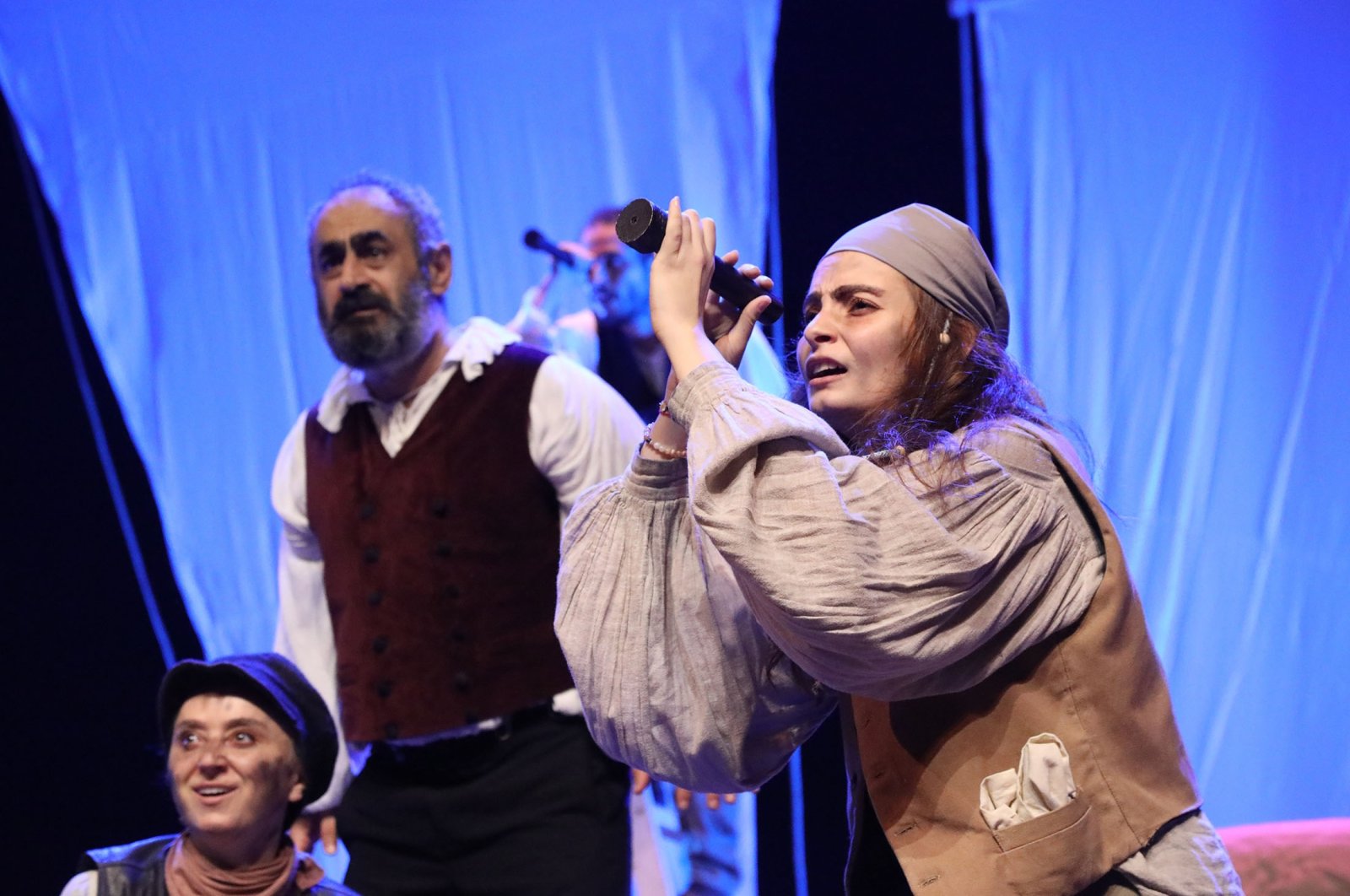 Berlayar bersama Ismail dan Ahab selama satu jam di Teater Kota Istanbul