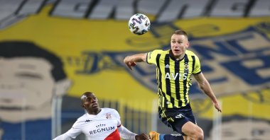 Fenerbahçe center-back Attila Szalai (R) is seen in action during a match between Fenerbahçe and Fraport TAV Antalyaspor in Istanbul, Turkey, March 4, 2021. (AA Photo)