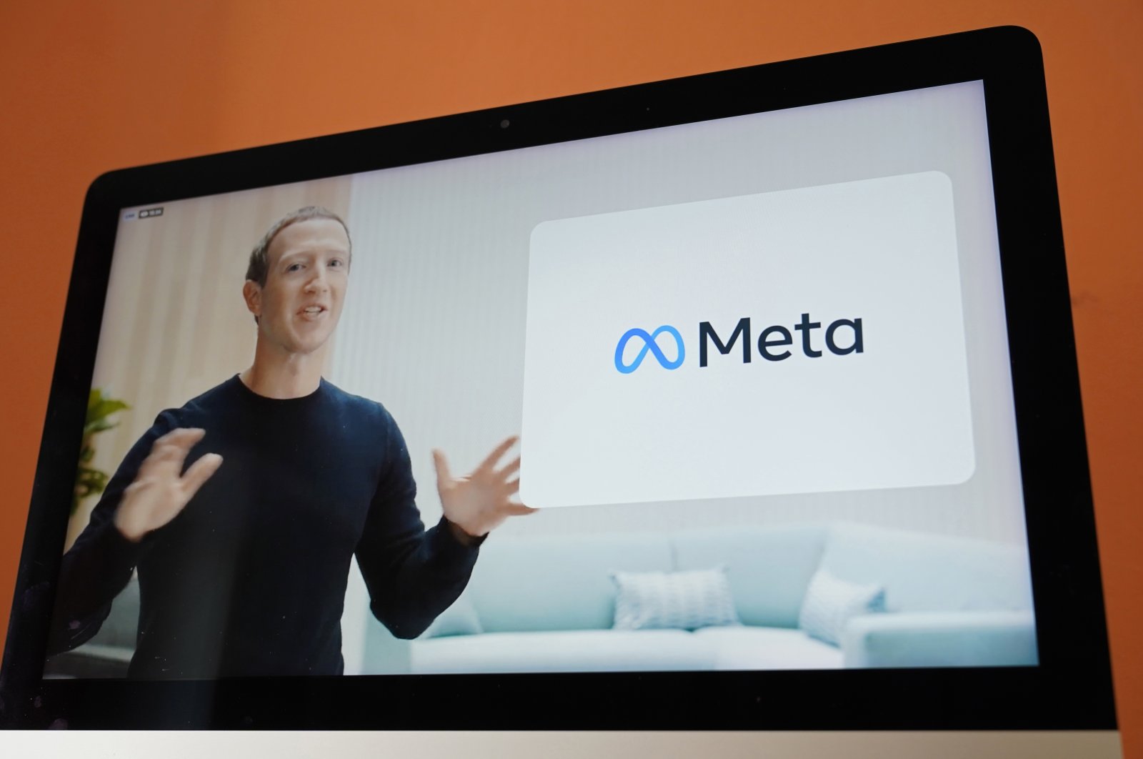 Seen on the screen of a device in Sausalito, Calif., Facebook CEO Mark Zuckerberg announces the company&#039;s new name, Meta, during a virtual event, U.S., Oct. 28, 2021. (AP Photo)