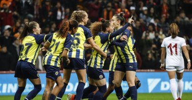 Fenerbahçe players celebrate a goal at the Nef Stadium, Istanbul, Turkey, Dec. 7, 2021 (AA Photo)