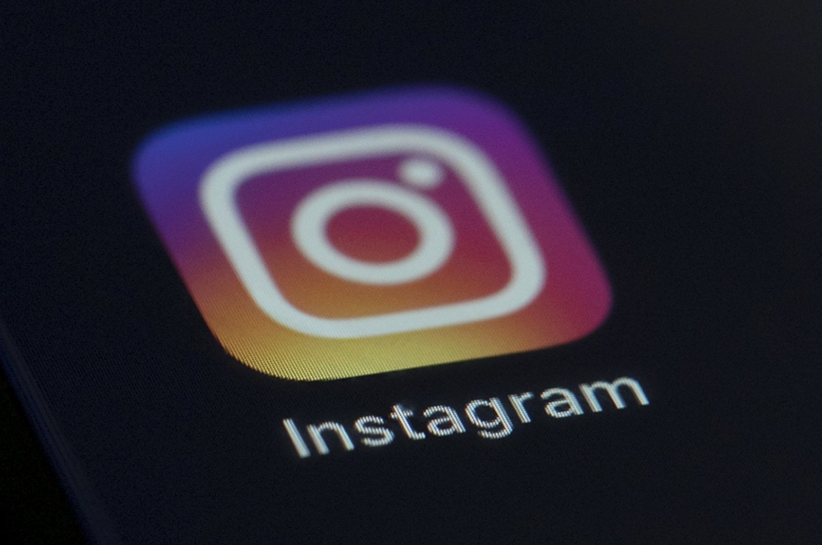 Instagram meluncurkan fitur yang mendesak remaja untuk beristirahat