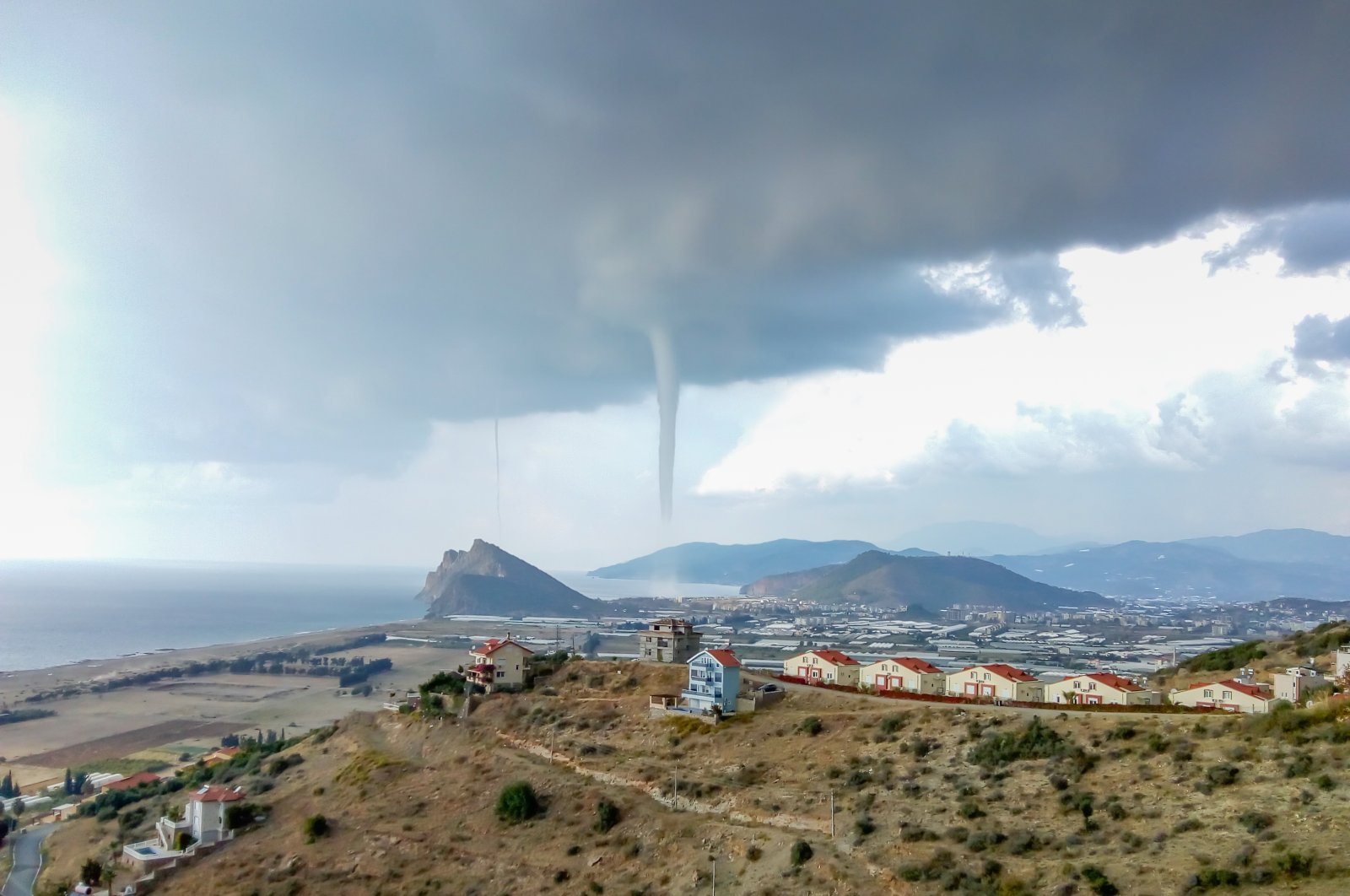 Two tornados tower above the sea off the coast of Gazipaşa district, in Antalya, southern Turkey, Nov. 11, 2018. (Shutterstock Photo) 