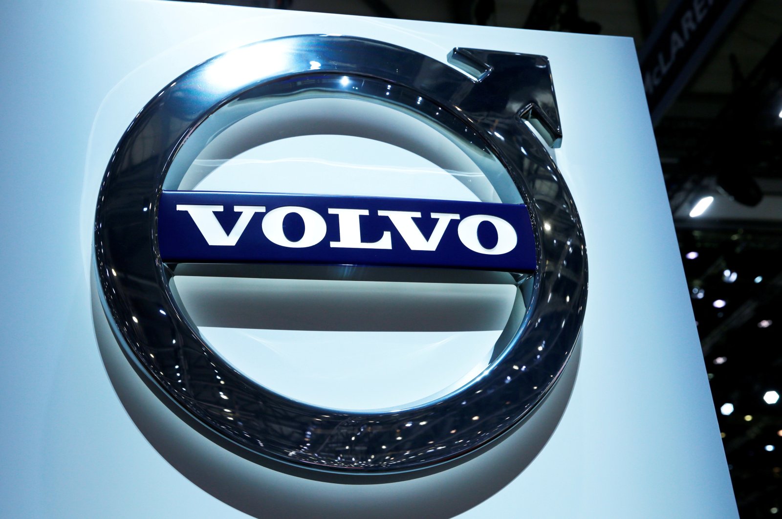 A Volvo logo is pictured during the 87th International Motor Show at Palexpo in Geneva, Switzerland, March 7, 2017. (Reuters Photo)