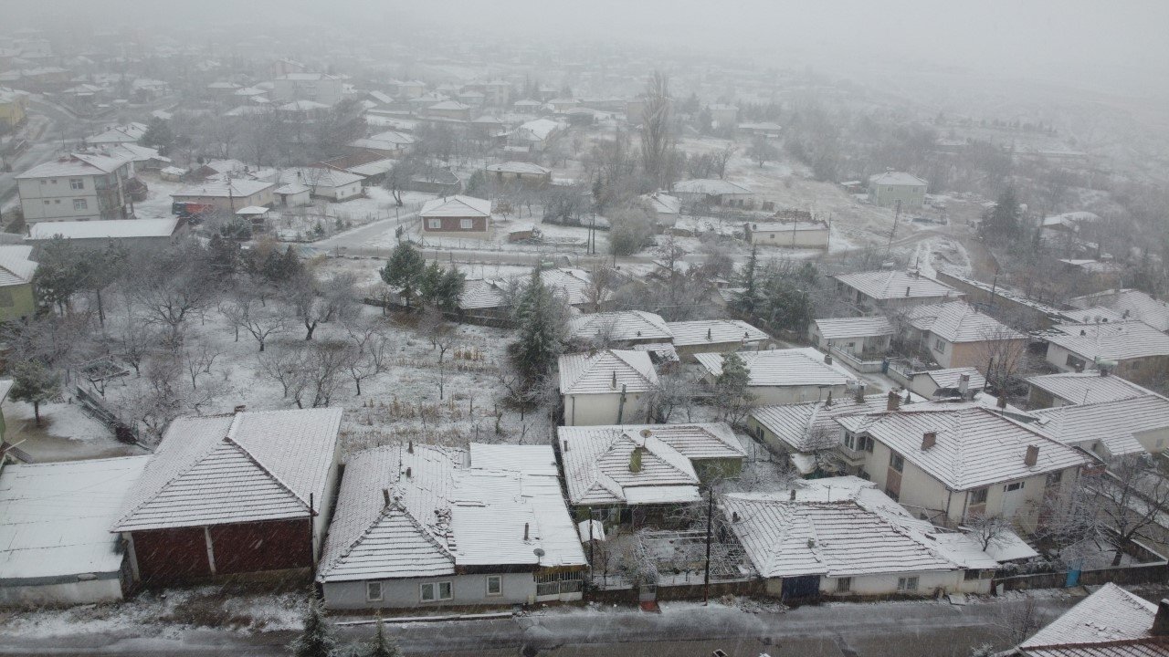 A view of snow-covered rooftops in Bala district, in the capital Ankara, Turkey, Dec. 16, 2021. (DHA PHOTO) 