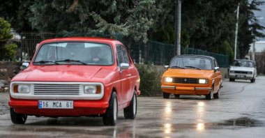 Three Anadol sedans seen in Bursa, western Turkey, Dec. 18, 2021. (AA Photo)