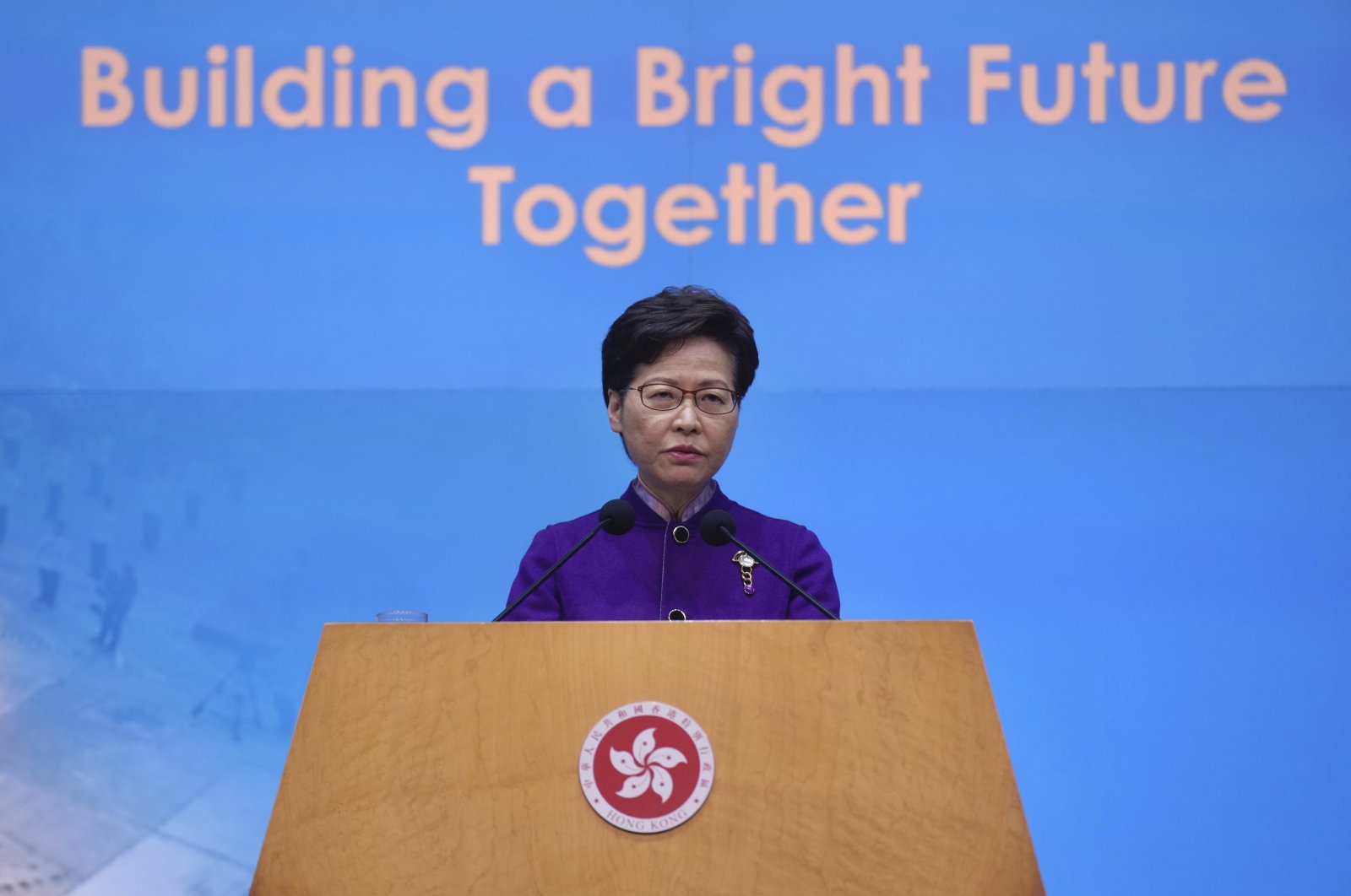 Kandidat Pro-Beijing memenangkan suara Hong Kong saat jumlah pemilih menurun