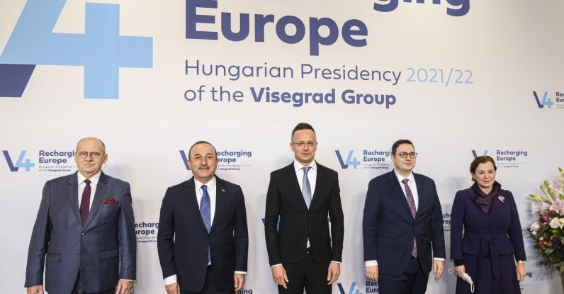 Left to right, Polish Foreign Minister Zbigniew Rau, Turkish Foreign Minister Mevlüt Çavuşoğlu, Hungarian Minister of Foreign Affairs and Trade Peter Szijjarto, Czech Foreign Minister Jan Lipavsky and State Secretary of the Slovak Ministry of Foreign and European Affairs Ingrid Brockova in Budapest, Hungary, Dec. 21, 2021. (EPA Photo)