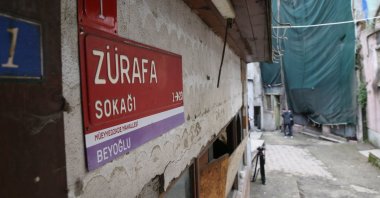 A street sign located on Zürafa Street in Beyoğlu, Istanbul, Turkey, Dec. 20, 2021. (AA Photo)