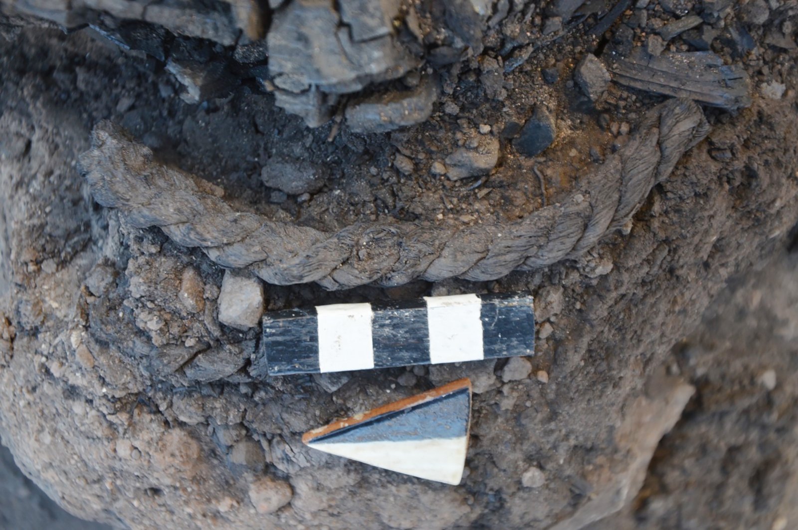 Sisa-sisa tali berusia 4.500 tahun ditemukan di gundukan Seyitömer Turki