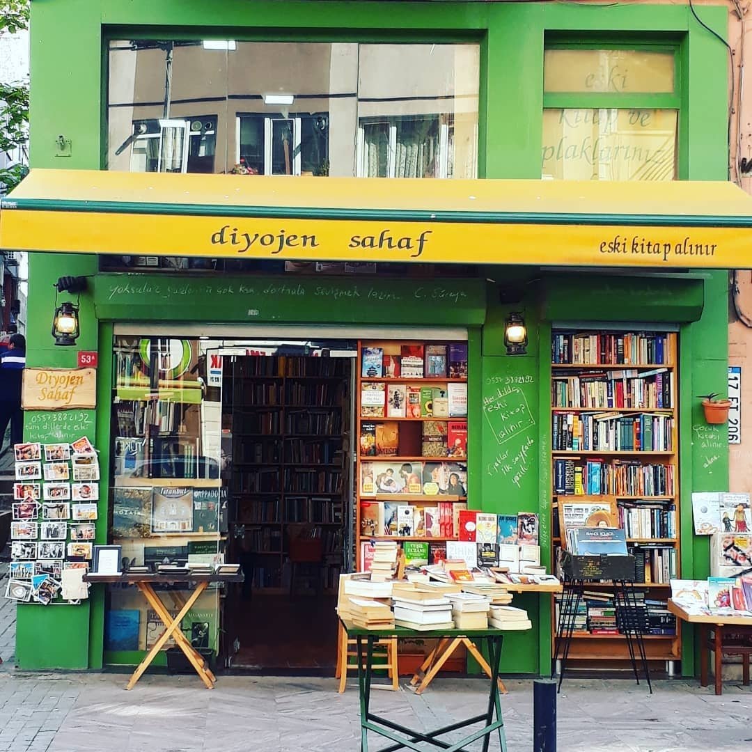 Diyojen bookstore in Beşiktaş, Istanbul, Turkey. (Courtesy of Diyojen Sahaf) 