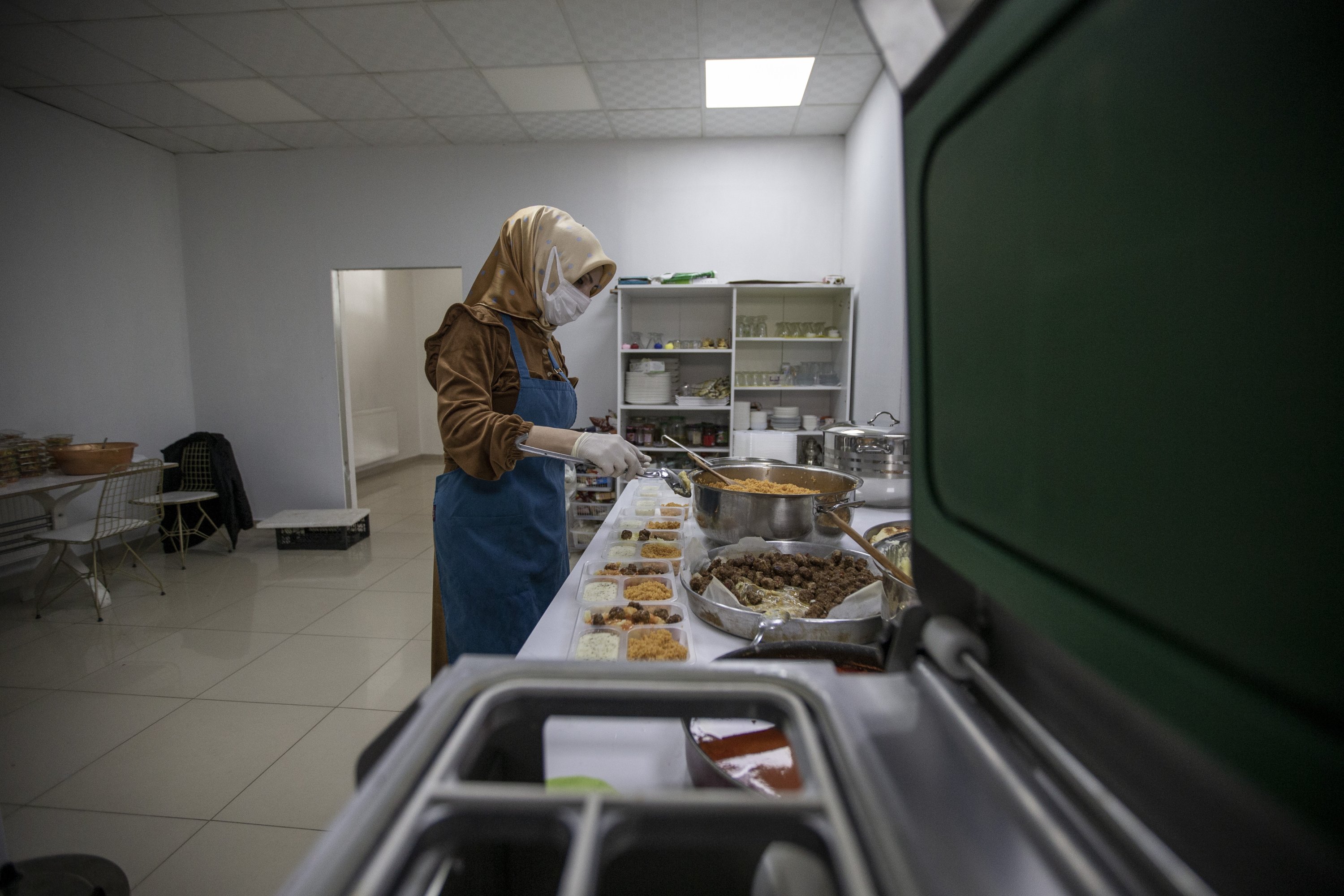 The kitchen of the "Miss Mutfağım" catering, restaurant and cafeteria started by female entrepreneur Yasemin Bülbül in Erzurum, eastern Turkey, Dec. 9, 2021. (AA Photo)