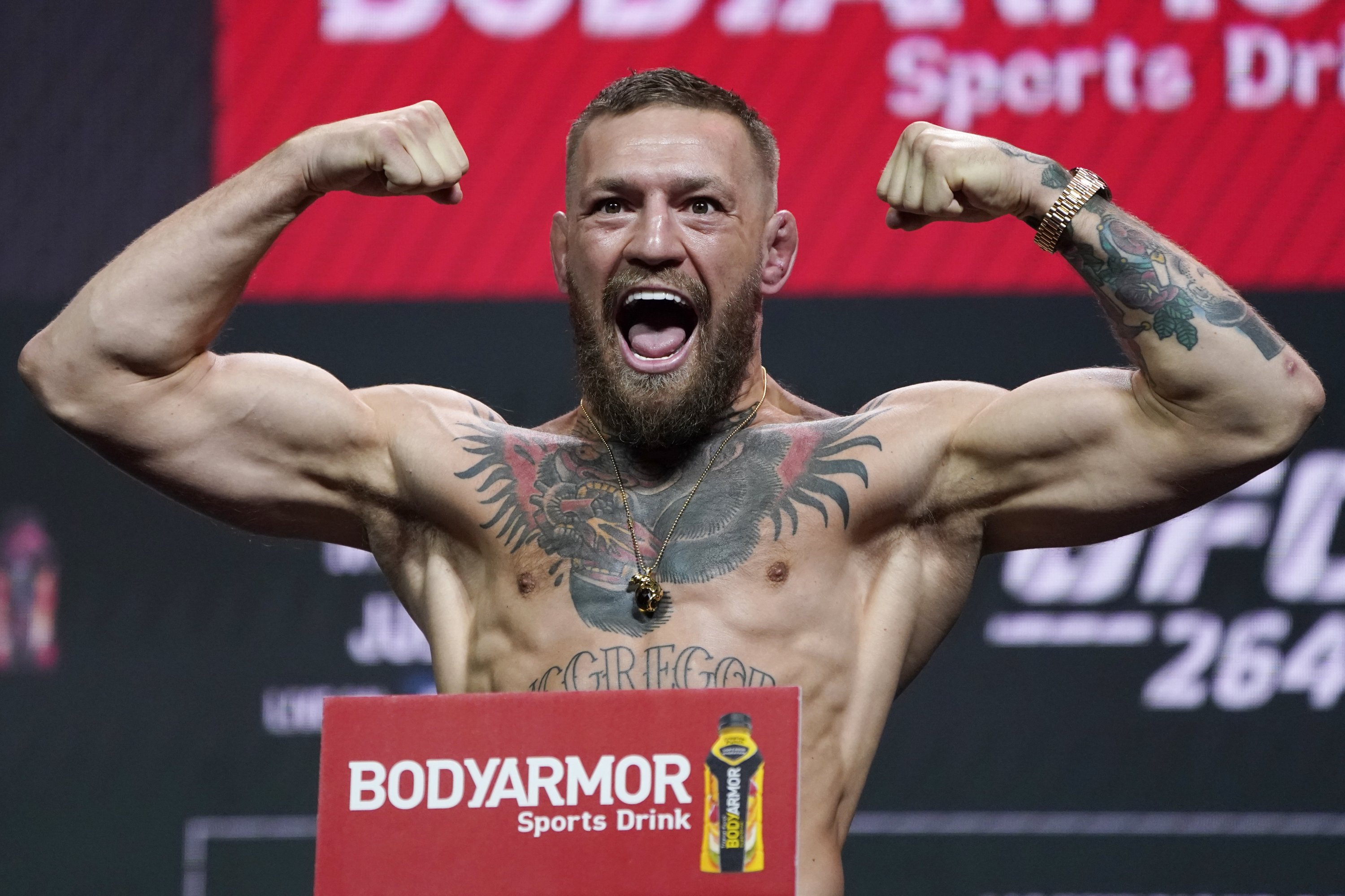 Conor McGregor poses with Ebanie Bridges as boxing photo sparks storm