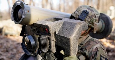 U.S. Army soldiers assigned to the 101st Airborne Division (Air Assault) train on the Javelin Close Combat Missile System during Expert Infantryman Badge training at Fort Campbell, Kentucky. U.S., Dec. 5, 2019. (Reuters Photo)
