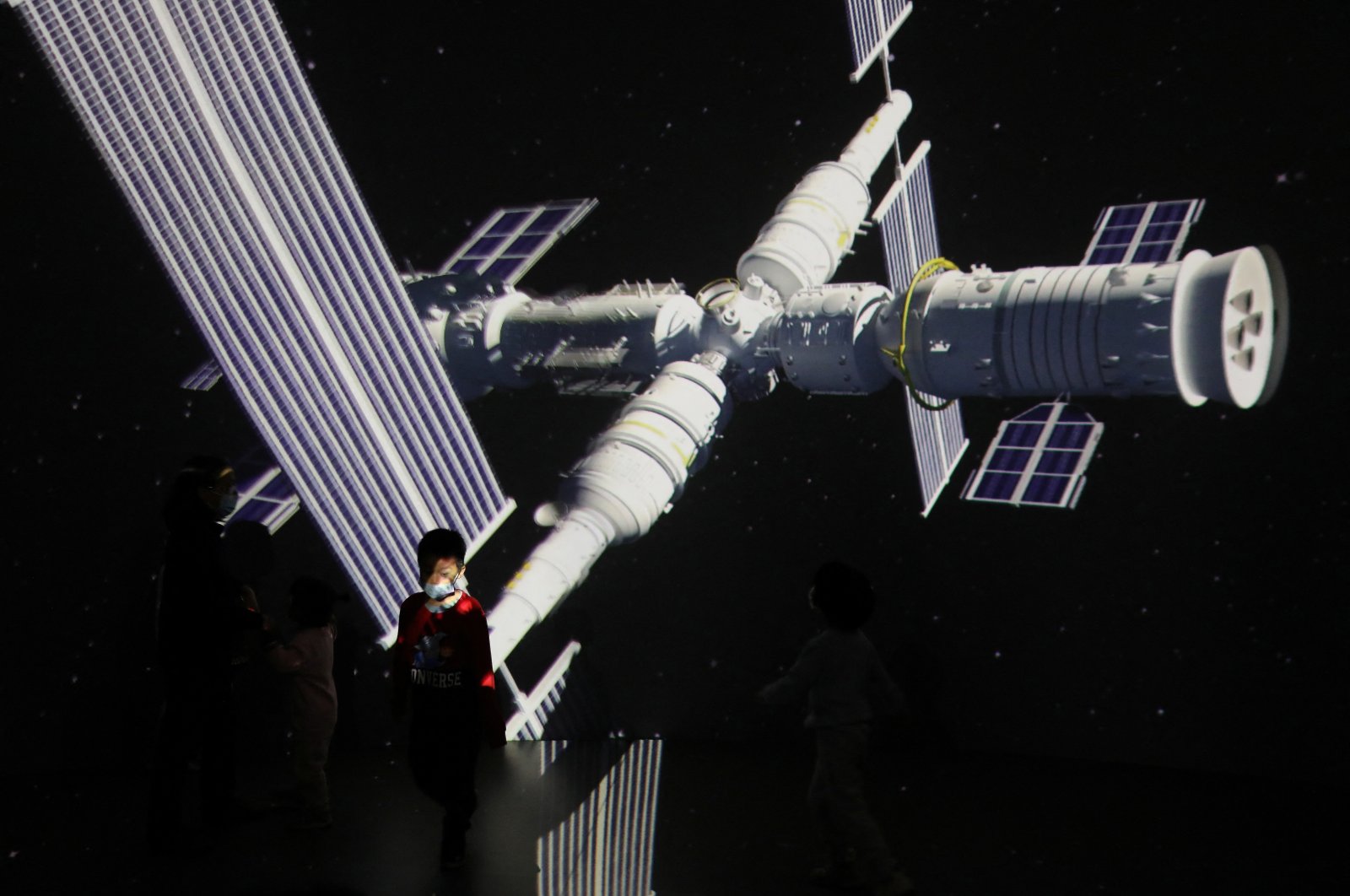 China memanggil AS untuk melindungi stasiun luar angkasanya dari satelit Musk