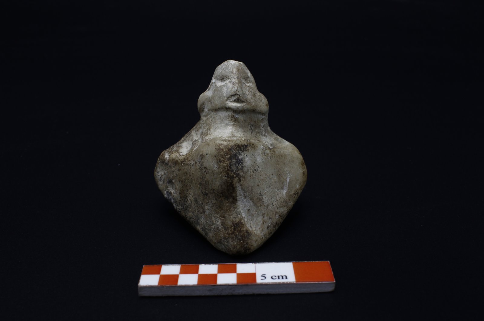 Penggalian mengungkapkan patung marmer berusia 8.500 tahun di atalhöyük