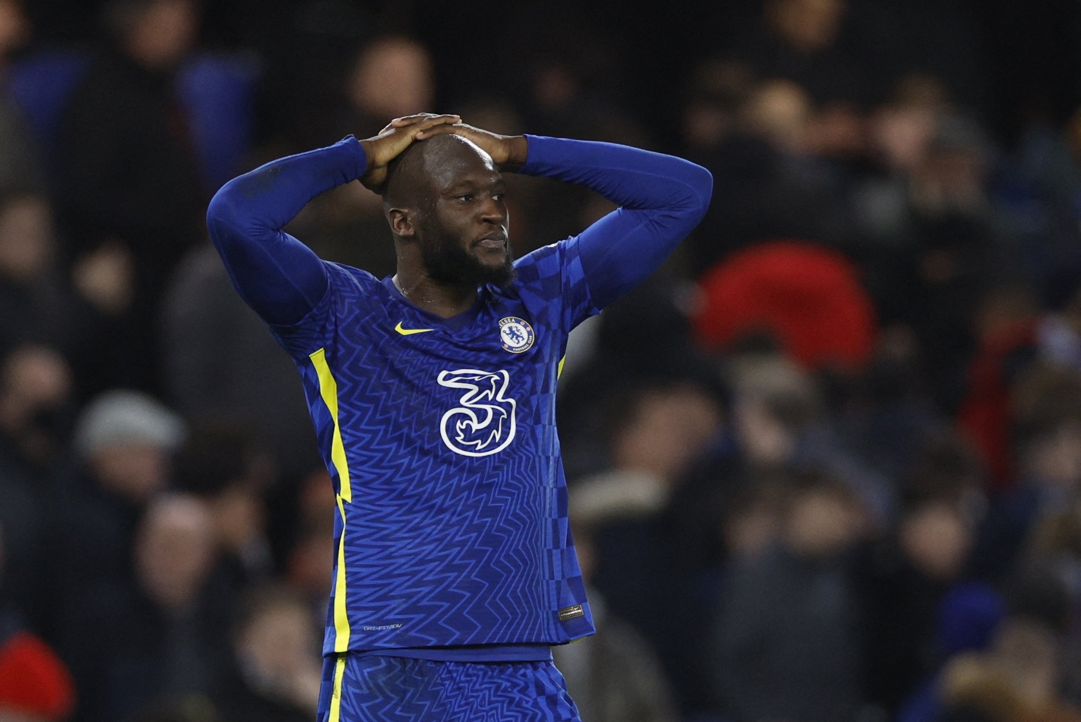 Reaksi Romelu Lukaku dari Chelsea setelah pertandingan Liga Inggris melawan Brighton & Hove Albion, London, Inggris, 29 Desember 2021. (Foto Reuters)