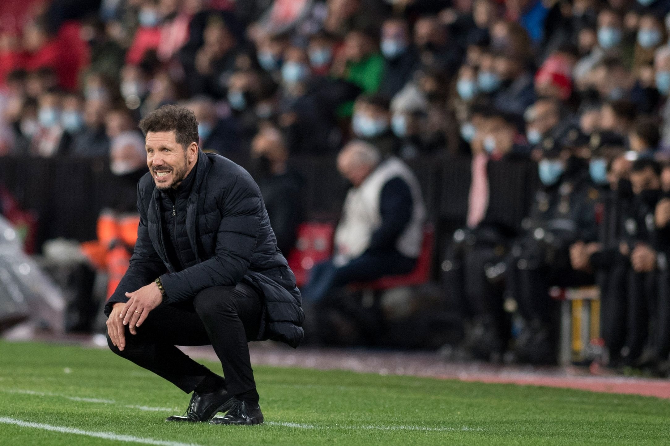 Atletico coach Diego Simeone, 4 others test COVID-19 positive | Daily Sabah