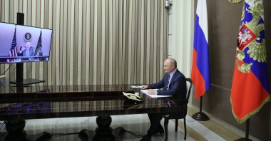 Russian President Vladimir Putin holds talks with his U.S. counterpart Joe Biden via videoconference at the Bocharov Ruchei residence in Sochi, Russia, Dec. 7, 2021. (File photo)