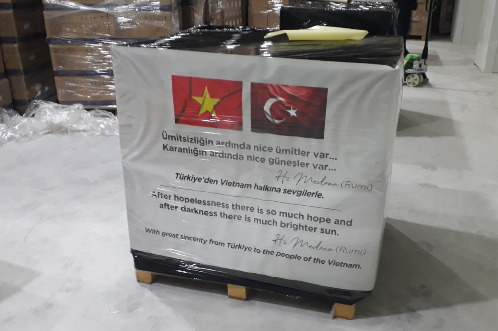 Turki sumbangkan bantuan perawatan kesehatan ke Vietnam di tengah pandemi COVID-19