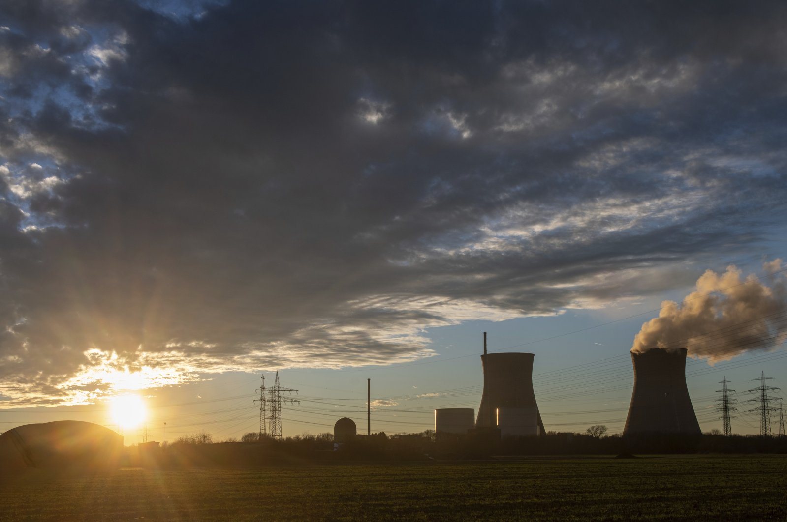 Jerman menyambut baik rencana investasi hijau Uni Eropa untuk gas, menolak nuklir