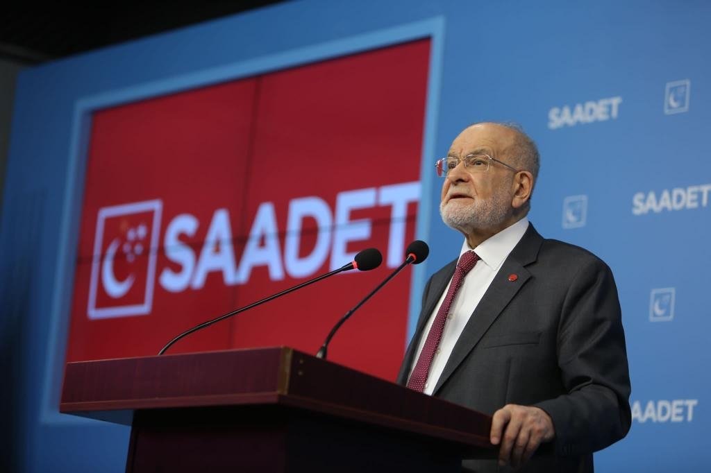 Felicity Party leader Temel Karamollaoğlu is seen during a press conference at the party headquarters in Ankara, Turkey, Dec. 29, 2021. (AA Photo)