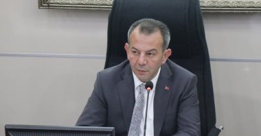 Bolu Mayor Tanju Özcan attends a meeting in Bolu, Turkey, in this photo released on Jan. 3, 2022. (IHA Photo) 